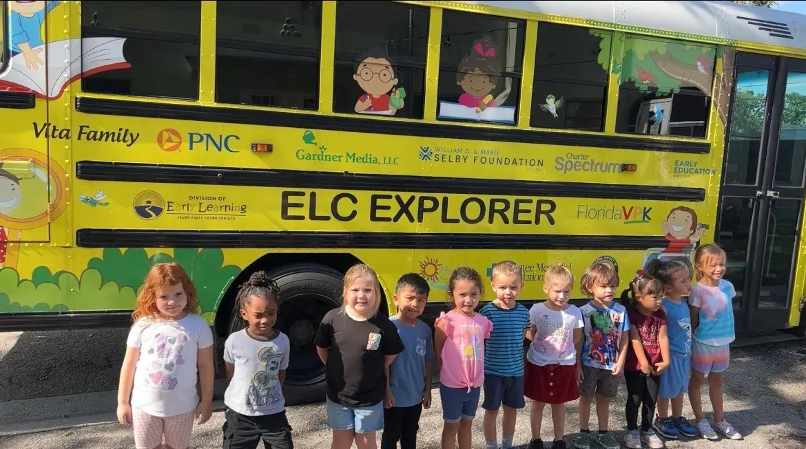 Children visiting the Early Learning Coalition Explorer bus
